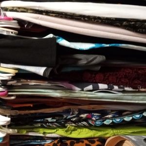 Clothes shoes for men and women. Purses, handmade jewelry 😍 ALL OFFERS ACCEPTED